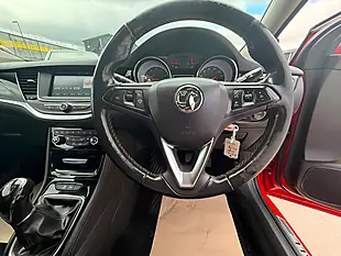 Used 2017 Vauxhall Astra Elite Red - Interior and Exterior details 19
