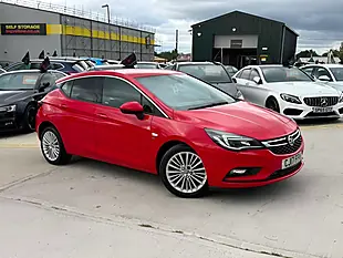 Used 2017 Vauxhall Astra Elite Red - Interior and Exterior details 2