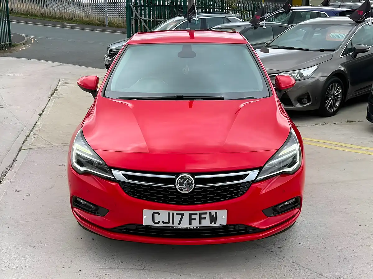 Used 2017 Vauxhall Astra Elite Red - Interior and Exterior details 3