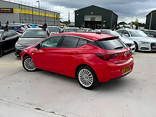 Used 2017 Vauxhall Astra Elite Red - Interior and Exterior details 7