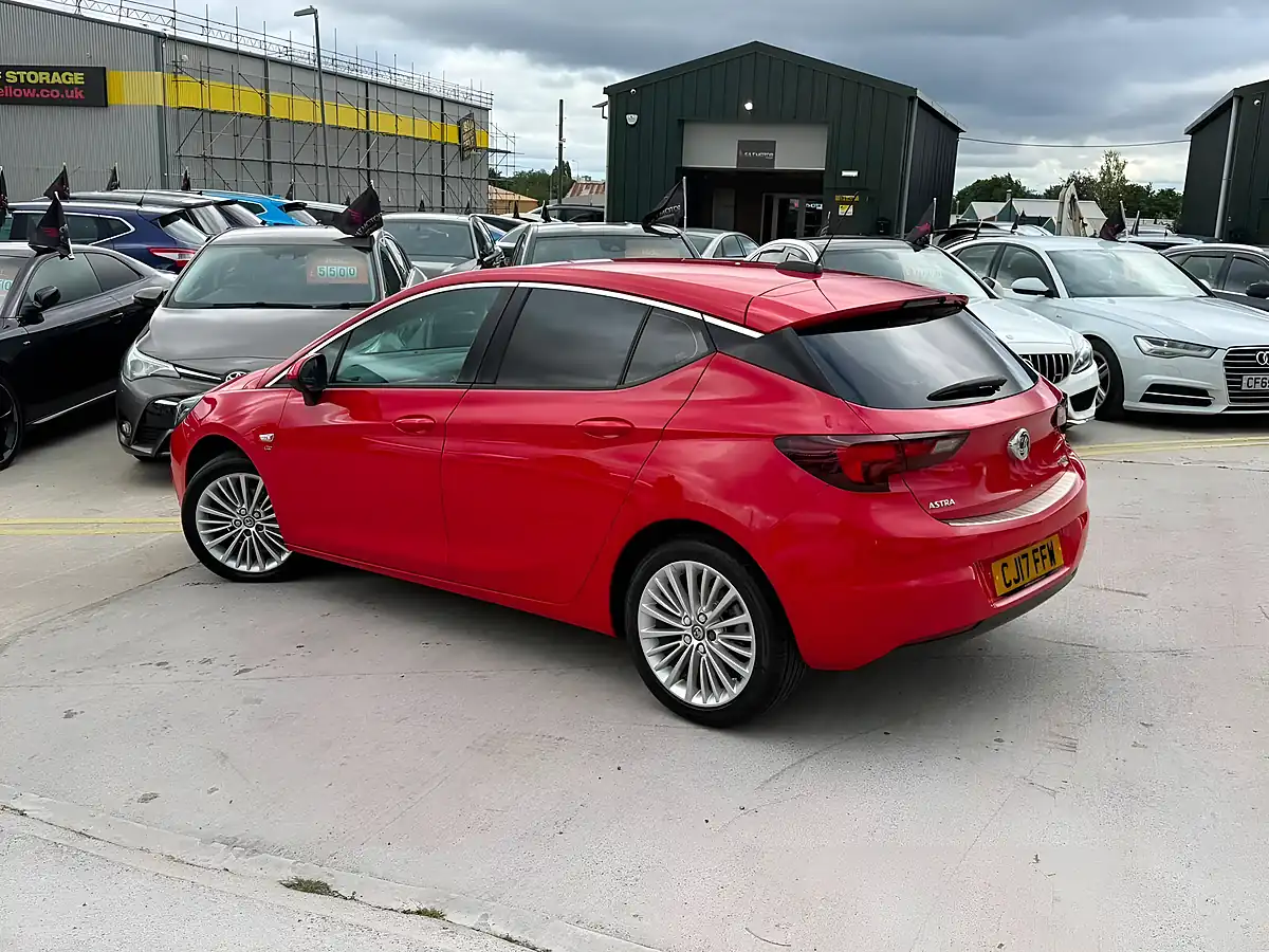 Used 2017 Vauxhall Astra Elite Red - Interior and Exterior details 7