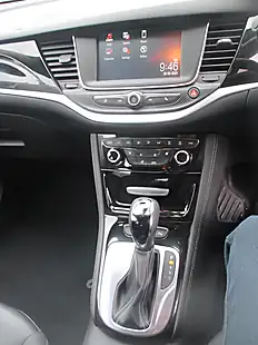 Used 2017 Vauxhall Astra Elite Silver - Interior and Exterior details 10