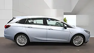 Used 2017 Vauxhall Astra Elite Silver - Interior and Exterior details 3