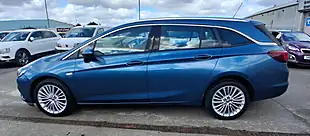 Used 2017 Vauxhall Astra Elite Sports Tourer Blue - Interior and Exterior details 4