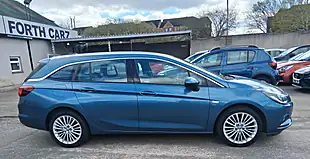Used 2017 Vauxhall Astra Elite Sports Tourer Blue - Interior and Exterior details 7