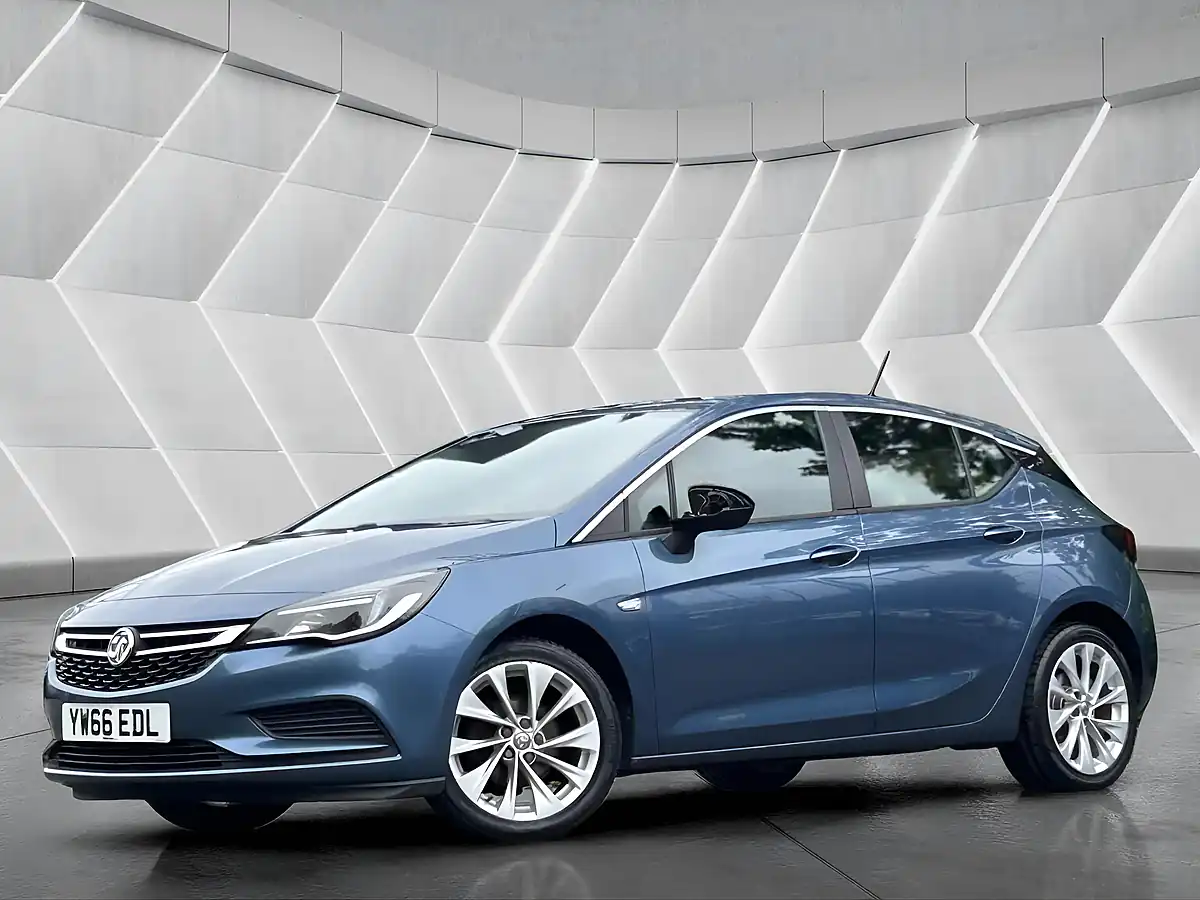 Used 2017 Vauxhall Astra Energy Blue - Front View