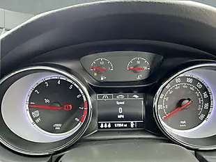 Used 2017 Vauxhall Astra Energy Blue - Interior and Exterior details 12