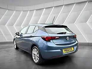 Used 2017 Vauxhall Astra Energy Blue - Interior and Exterior details 8