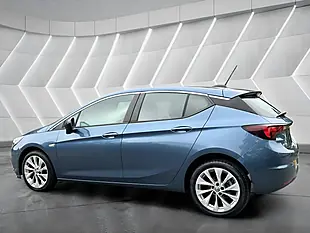 Used 2017 Vauxhall Astra Energy Blue - Interior and Exterior details 9
