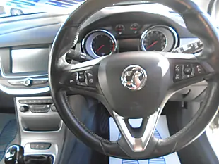 Used 2017 Vauxhall Astra Energy White - Interior and Exterior details 13