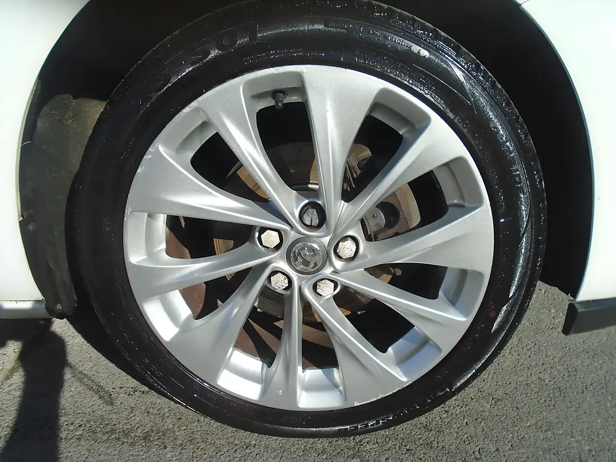 Used 2017 Vauxhall Astra Energy White - Interior and Exterior details 18