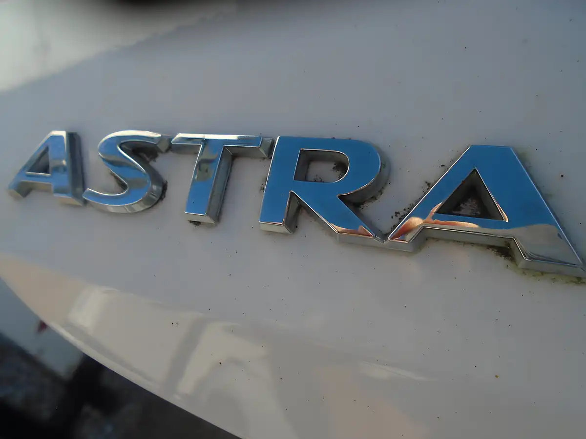Used 2017 Vauxhall Astra Energy White - Interior and Exterior details 19