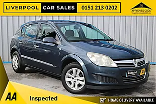Used 2017 Vauxhall Astra Life Blue - Interior and Exterior details 2