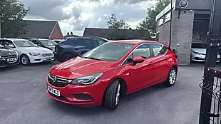 Used 2017 Vauxhall Astra Red - Interior and Exterior details 2
