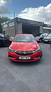 Used 2017 Vauxhall Astra Red - Interior and Exterior details 3