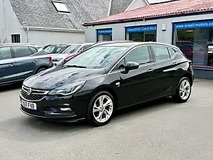 Used 2017 Vauxhall Astra Sri Black - Interior and Exterior details 19