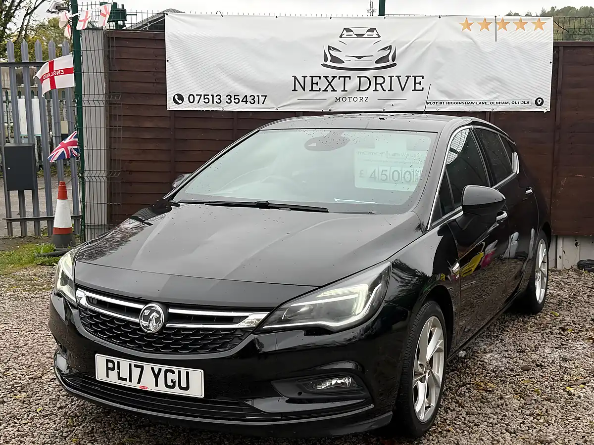 Used 2017 Vauxhall Astra Sri Black - Interior and Exterior details 6