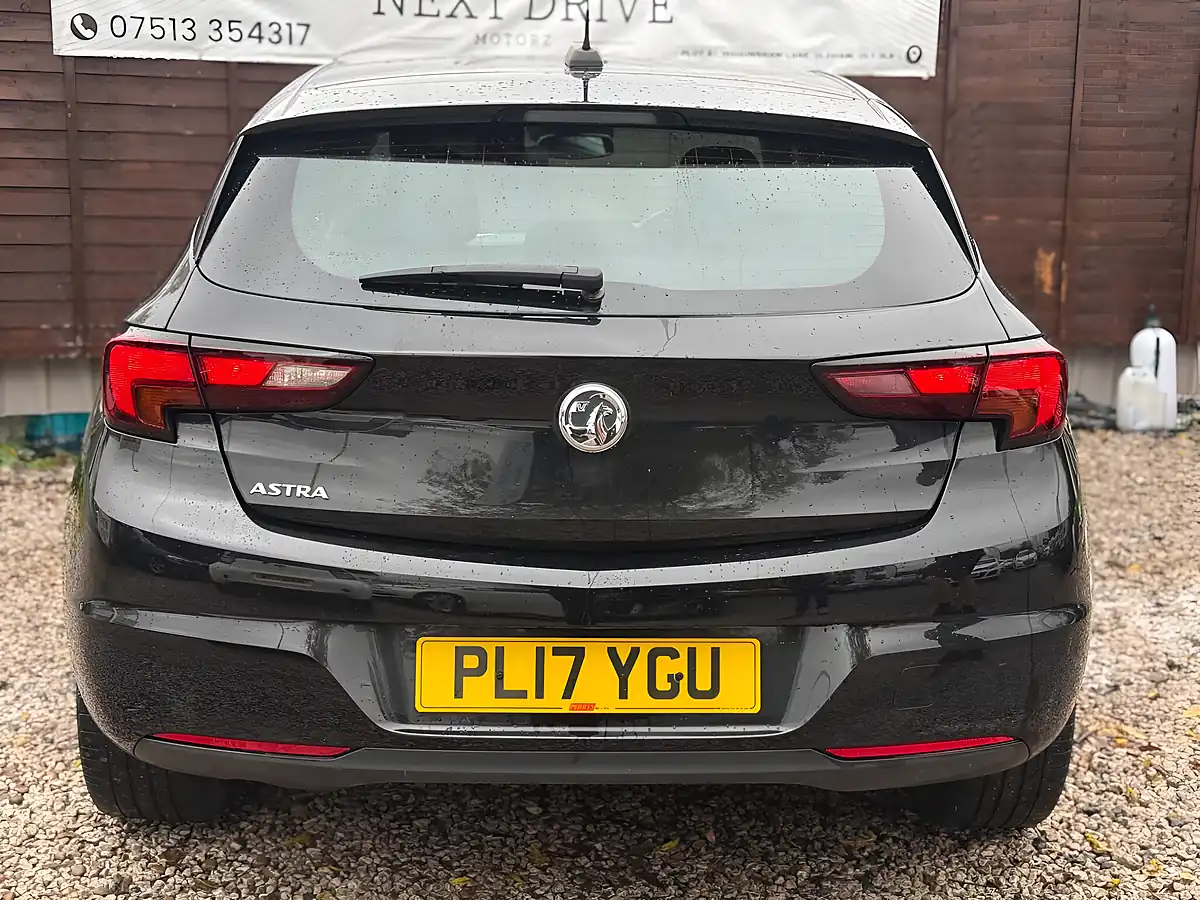 Used 2017 Vauxhall Astra Sri Black - Interior and Exterior details 8