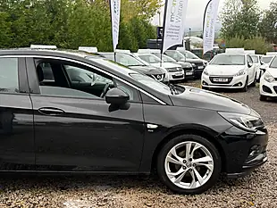 Used 2017 Vauxhall Astra Sri Black - Interior and Exterior details 9