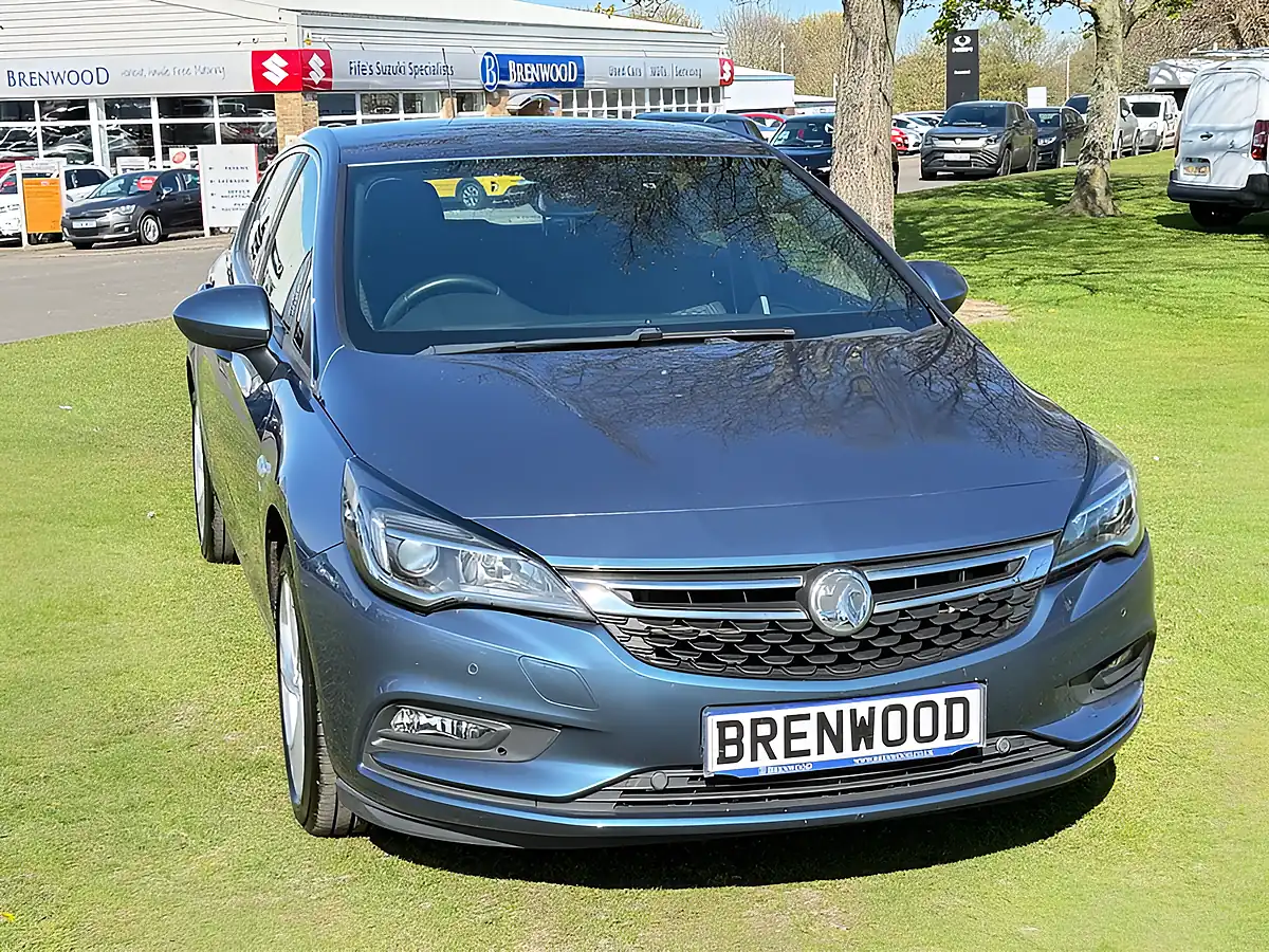 Used 2017 Vauxhall Astra Sri Blue - Interior and Exterior details 2