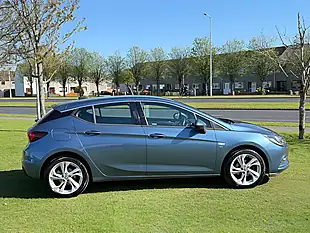 Used 2017 Vauxhall Astra Sri Blue - Interior and Exterior details 8