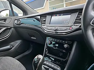 Used 2017 Vauxhall Astra Sri Blue - Interior and Exterior details 11