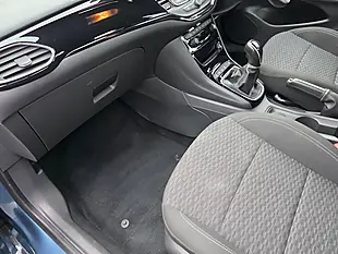 Used 2017 Vauxhall Astra Sri Blue - Interior and Exterior details 18