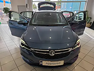 Used 2017 Vauxhall Astra Sri Blue - Interior and Exterior details 5