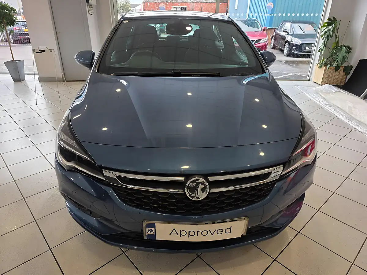 Used 2017 Vauxhall Astra Sri Blue - Interior and Exterior details 7
