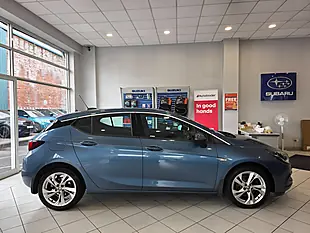 Used 2017 Vauxhall Astra Sri Blue - Interior and Exterior details 9