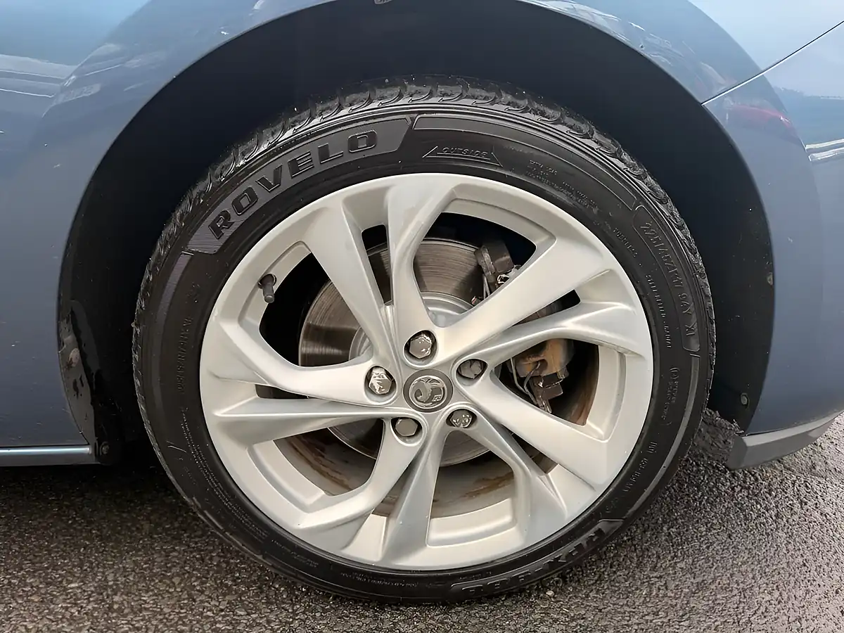 Used 2017 Vauxhall Astra Sri Blue - Interior and Exterior details 10