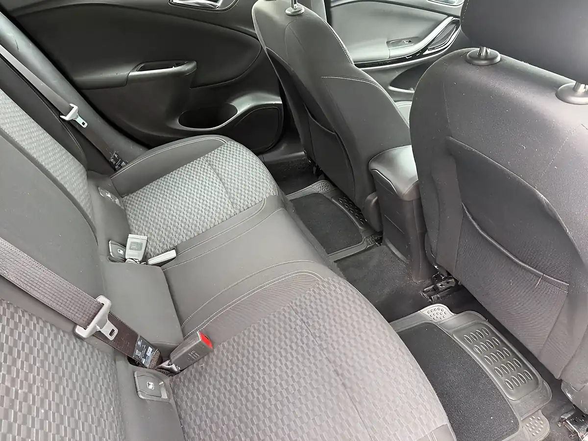 Used 2017 Vauxhall Astra Sri Blue - Interior and Exterior details 14