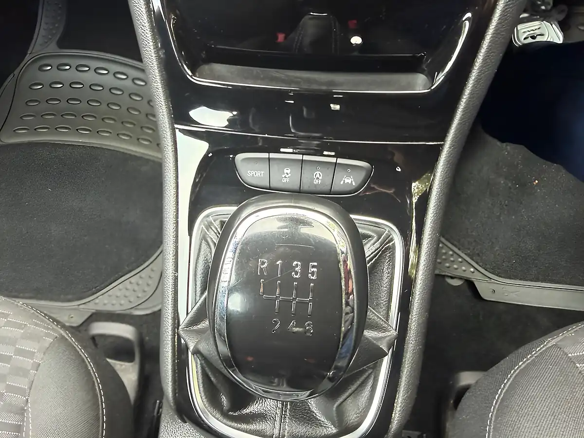 Used 2017 Vauxhall Astra Sri Blue - Interior and Exterior details 20