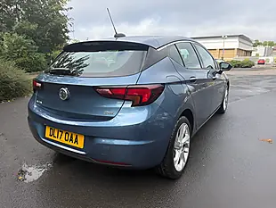 Used 2017 Vauxhall Astra Sri Blue - Interior and Exterior details 7