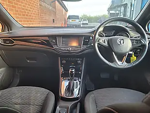 Used 2017 Vauxhall Astra Sri Blue - Interior and Exterior details 18