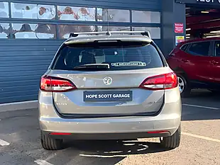 Used 2017 Vauxhall Astra Sri Grey - Interior and Exterior details 6