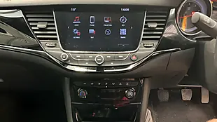 Used 2017 Vauxhall Astra Sri Nav Black - Interior and Exterior details 10