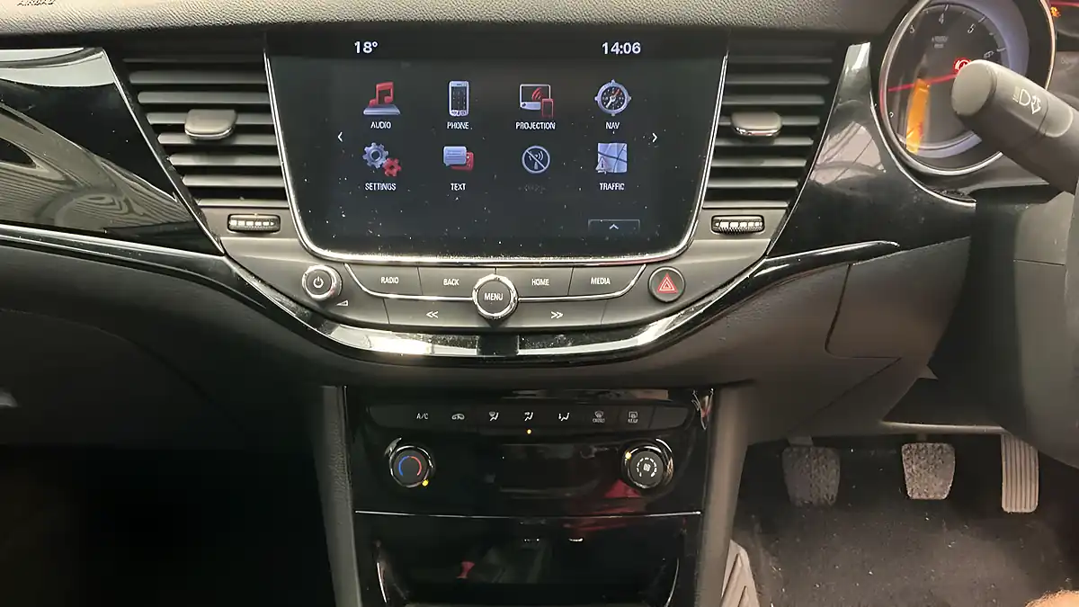 Used 2017 Vauxhall Astra Sri Nav Black - Interior and Exterior details 10
