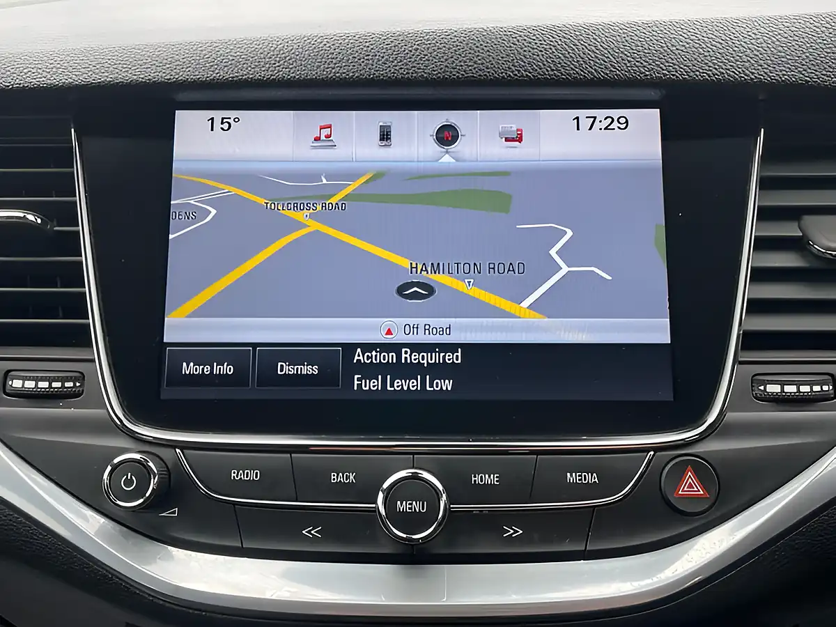 Used 2017 Vauxhall Astra Sri Nav Blue - Interior and Exterior details 17