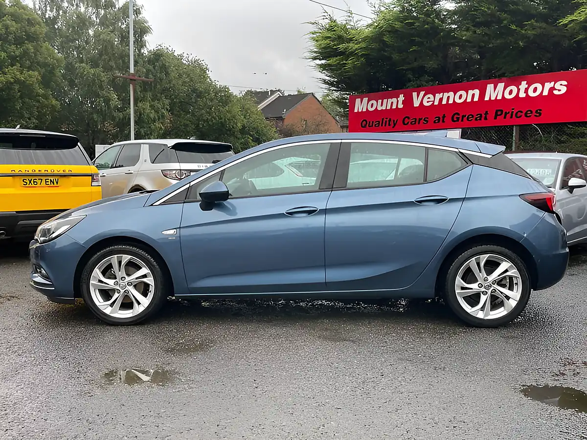 Used 2017 Vauxhall Astra Sri Nav Blue - Interior and Exterior details 7