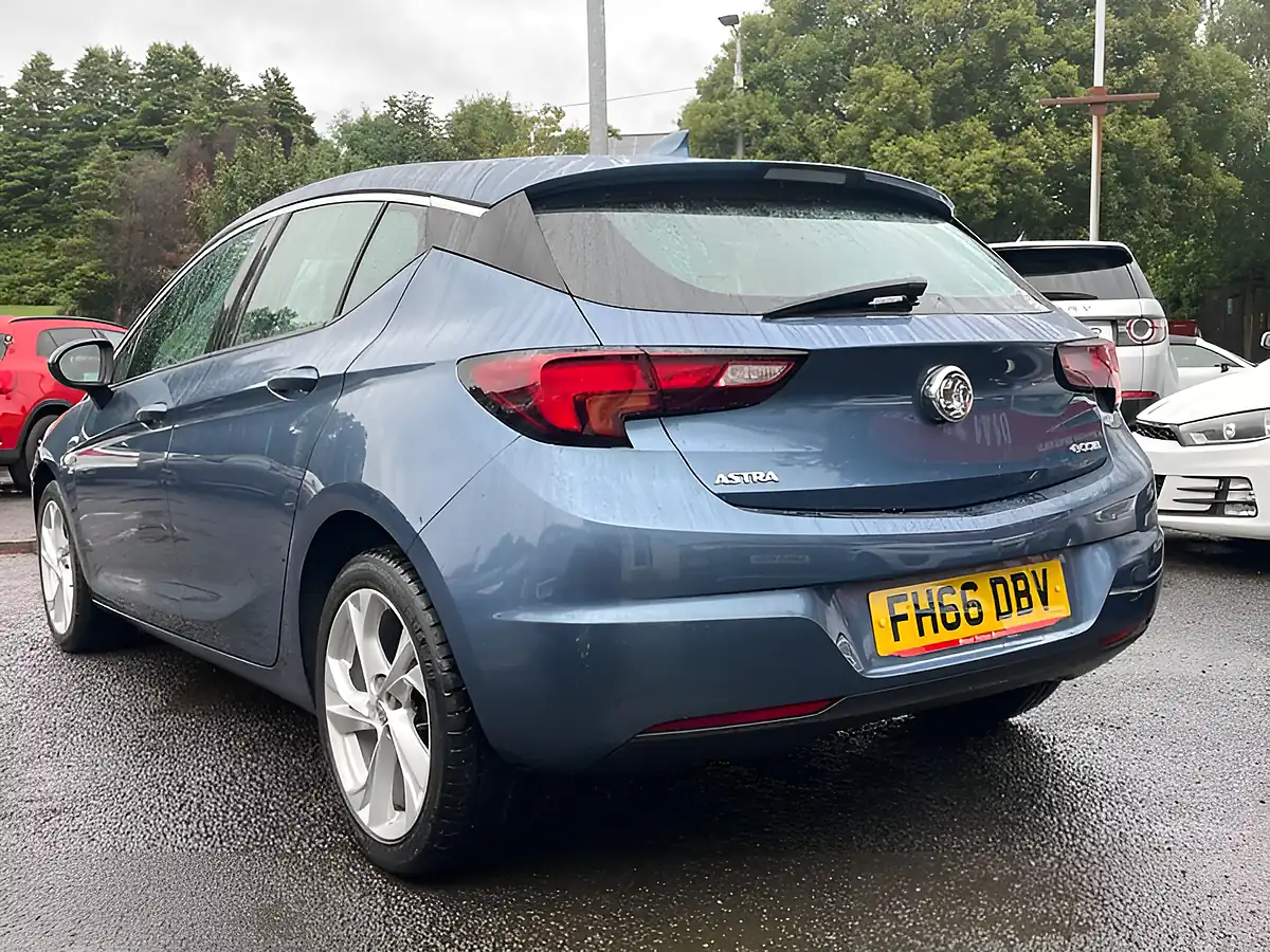 Used 2017 Vauxhall Astra Sri Nav Blue - Interior and Exterior details 9