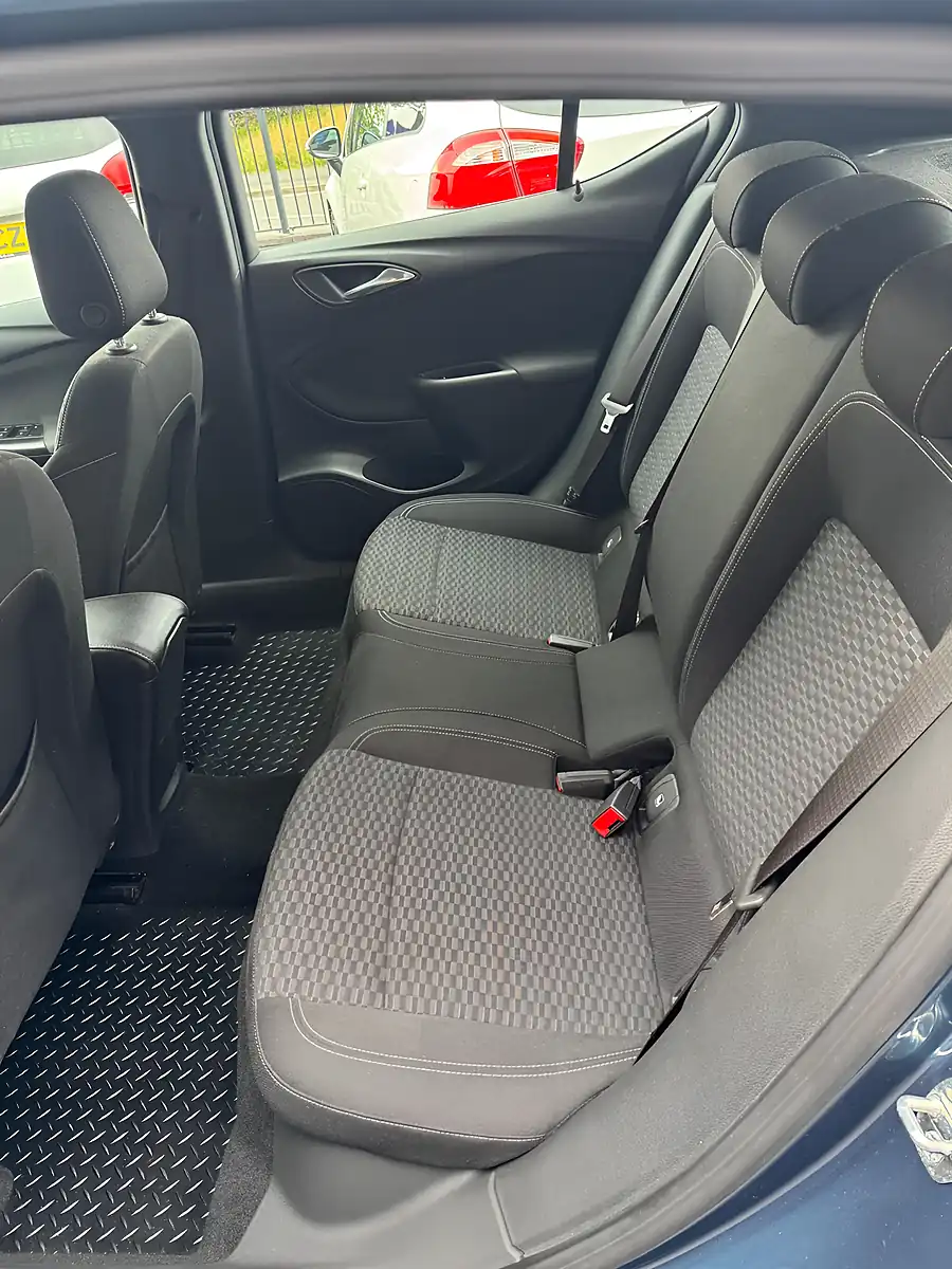 Used 2017 Vauxhall Astra Sri Nav Blue - Interior and Exterior details 10