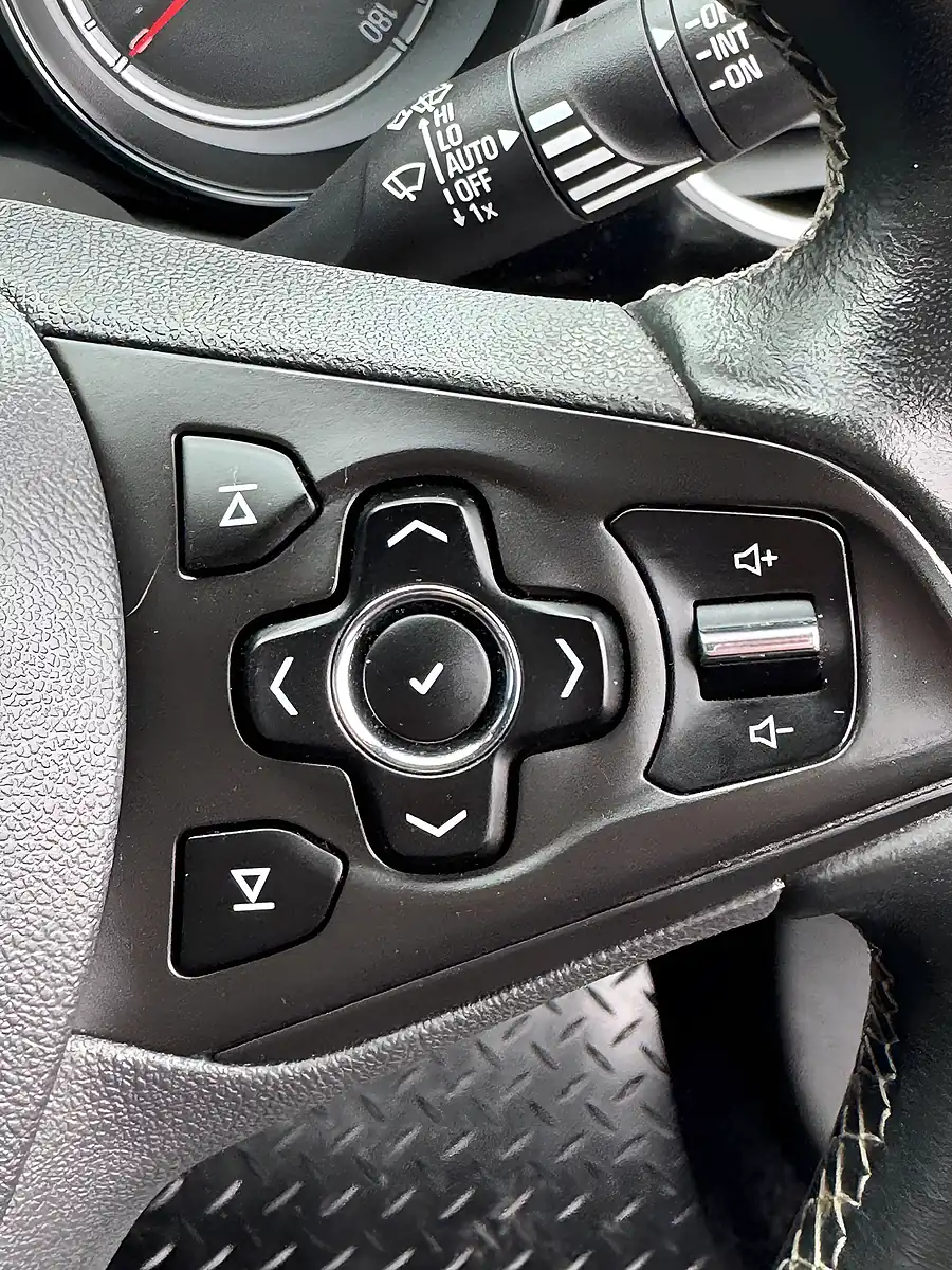 Used 2017 Vauxhall Astra Sri Nav Blue - Interior and Exterior details 13