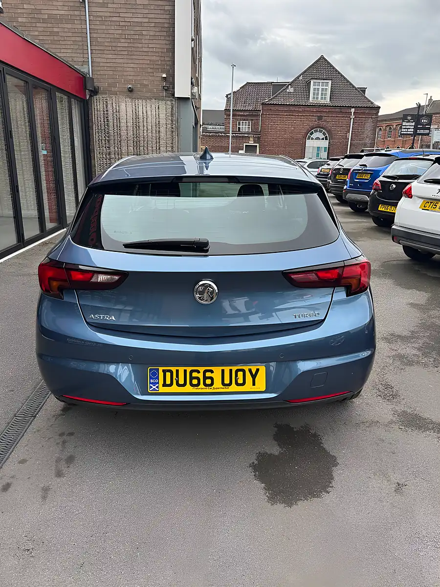 Used 2017 Vauxhall Astra Sri Nav Blue - Interior and Exterior details 4