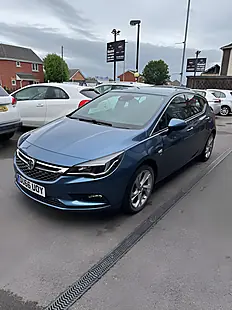 Used 2017 Vauxhall Astra Sri Nav Blue - Interior and Exterior details 6