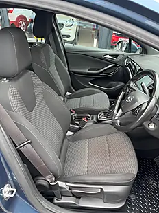 Used 2017 Vauxhall Astra Sri Nav Blue - Interior and Exterior details 8