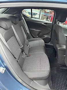 Used 2017 Vauxhall Astra Sri Nav Blue - Interior and Exterior details 9
