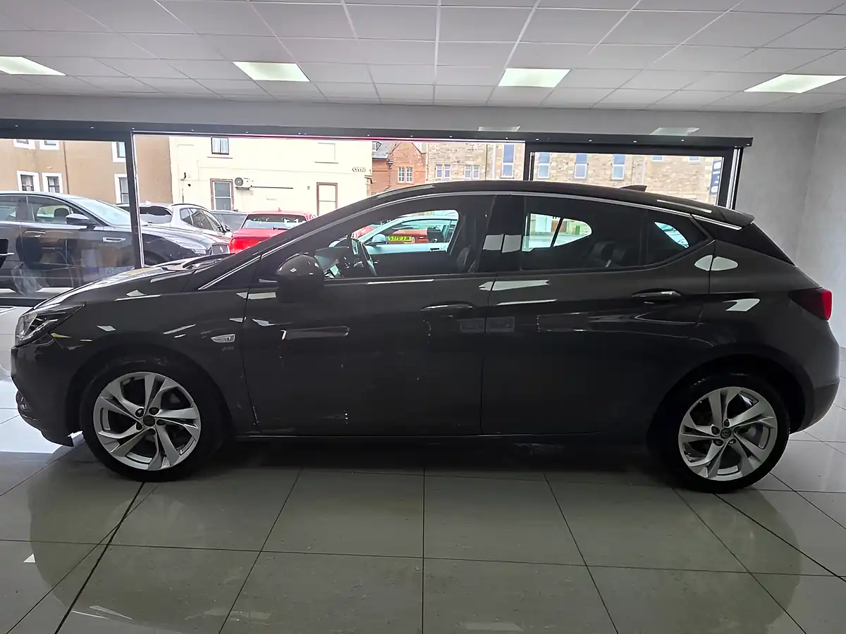Used 2017 Vauxhall Astra Sri Nav Grey - Interior and Exterior details 11