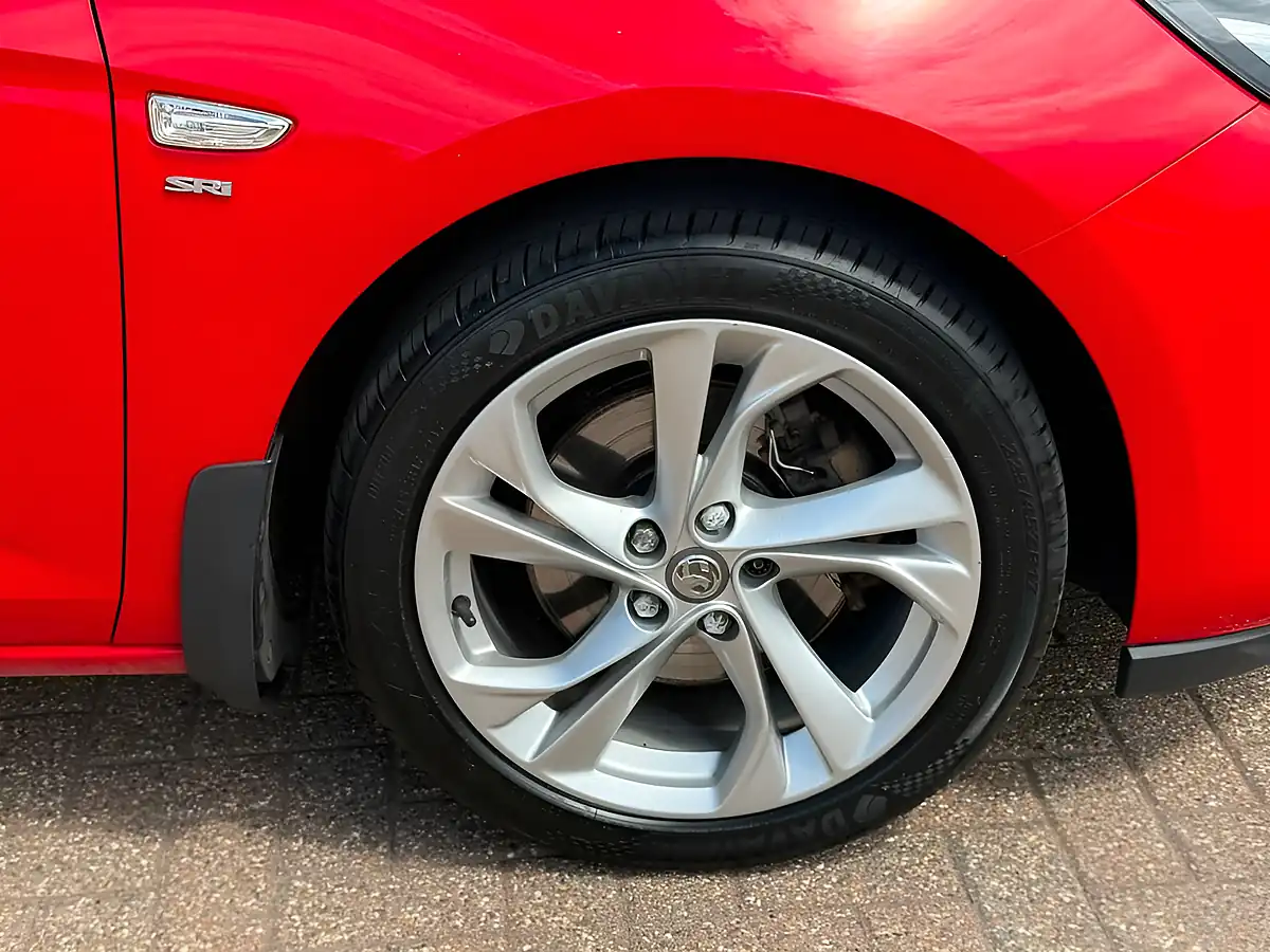 Used 2017 Vauxhall Astra Sri Nav Red - Interior and Exterior details 13