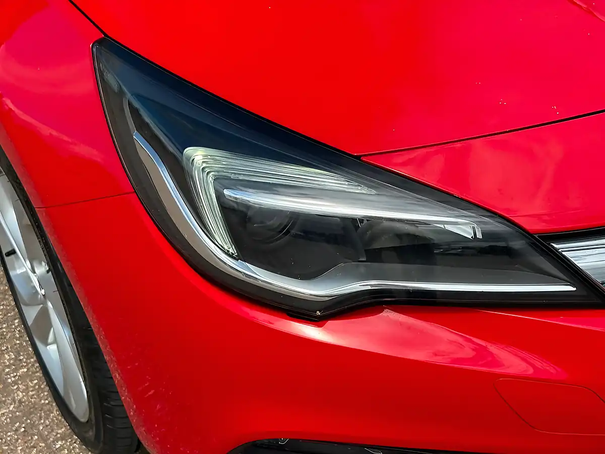 Used 2017 Vauxhall Astra Sri Nav Red - Interior and Exterior details 14